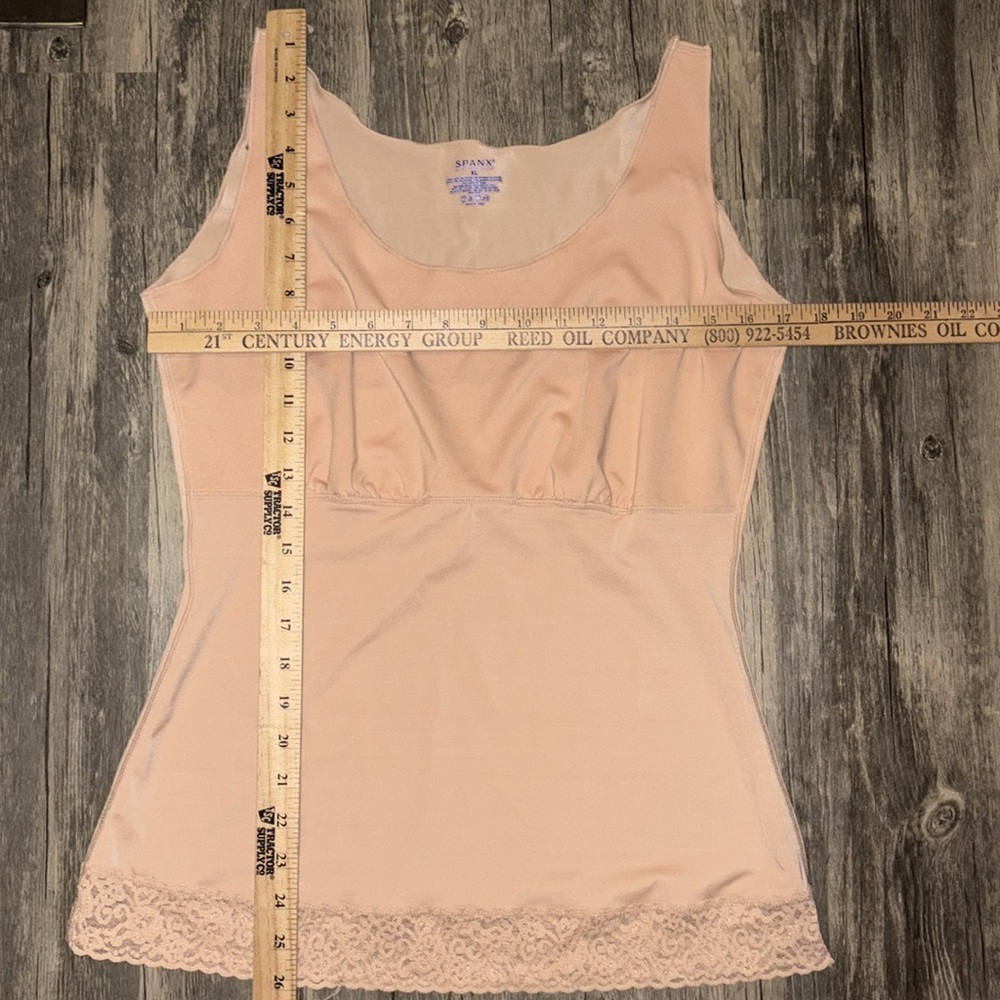 Spanx Cream Lace Hem Slimming Tank Top Size XL - Picture 3 of 5